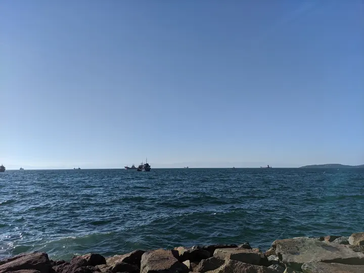 Shore field frame