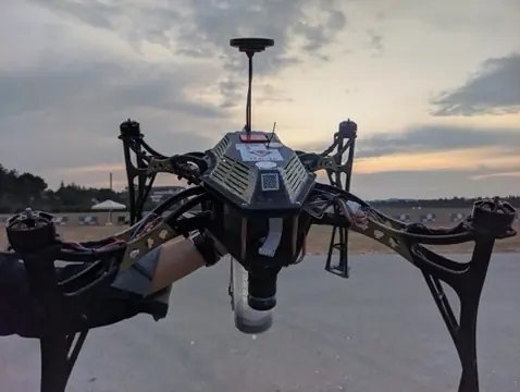 Machines field frame